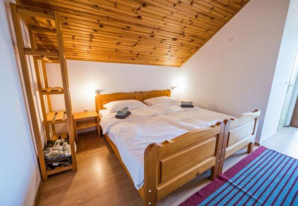 Guesthouse Mirko Hodak 셀리스테 드레즈니크 외부 사진