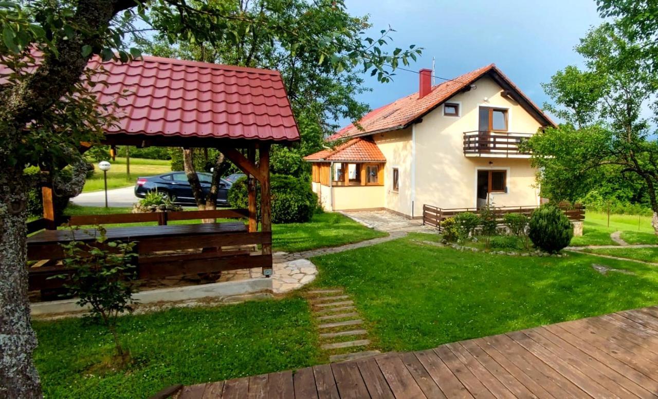 Guesthouse Mirko Hodak 셀리스테 드레즈니크 외부 사진
