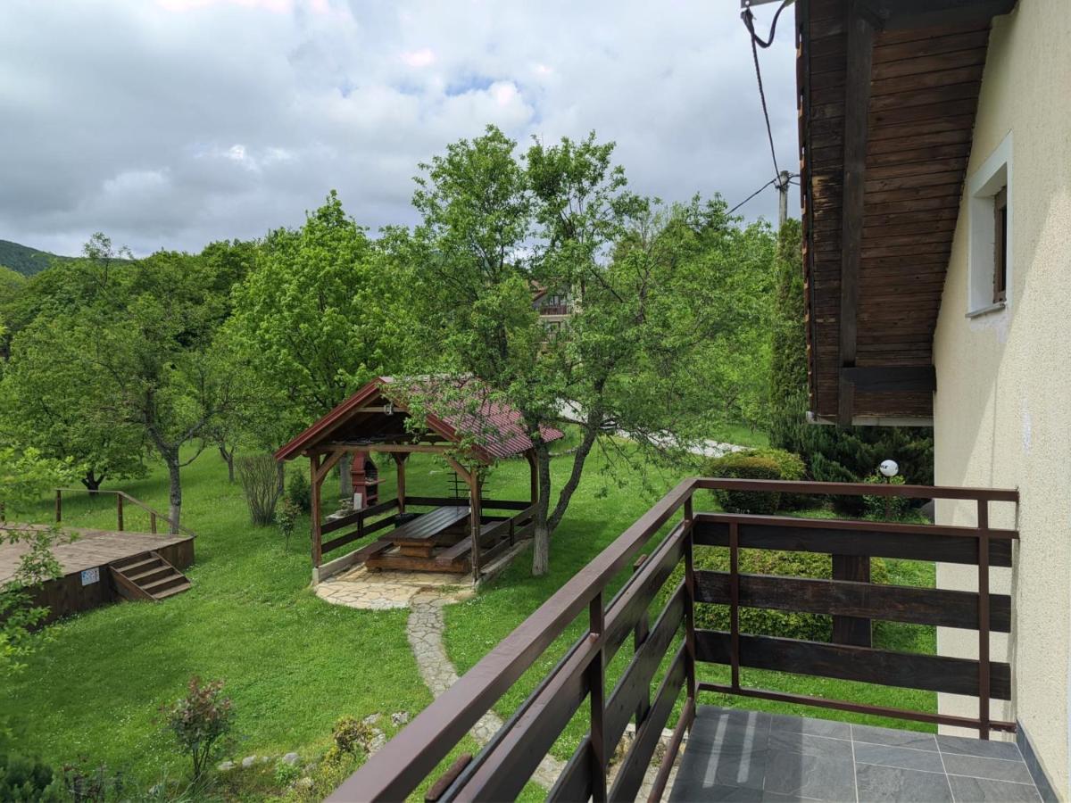 Guesthouse Mirko Hodak 셀리스테 드레즈니크 외부 사진