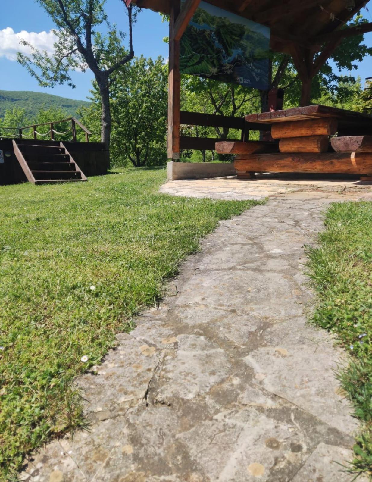 Guesthouse Mirko Hodak 셀리스테 드레즈니크 외부 사진