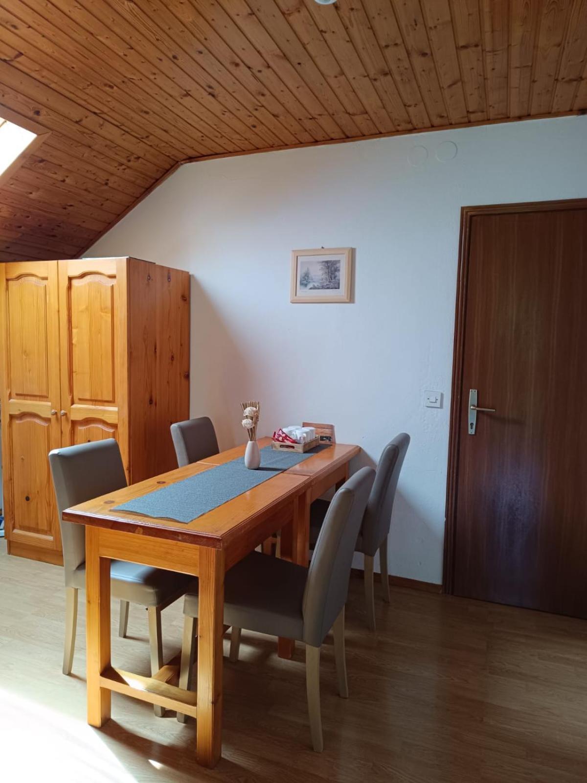 Guesthouse Mirko Hodak 셀리스테 드레즈니크 외부 사진
