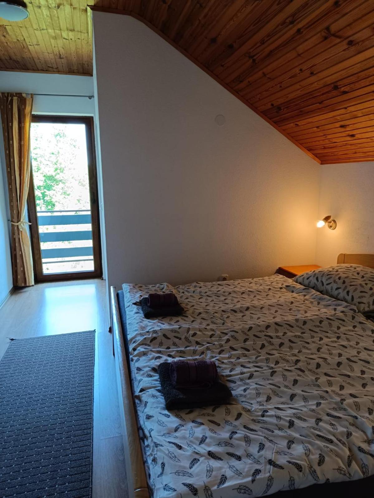 Guesthouse Mirko Hodak 셀리스테 드레즈니크 외부 사진